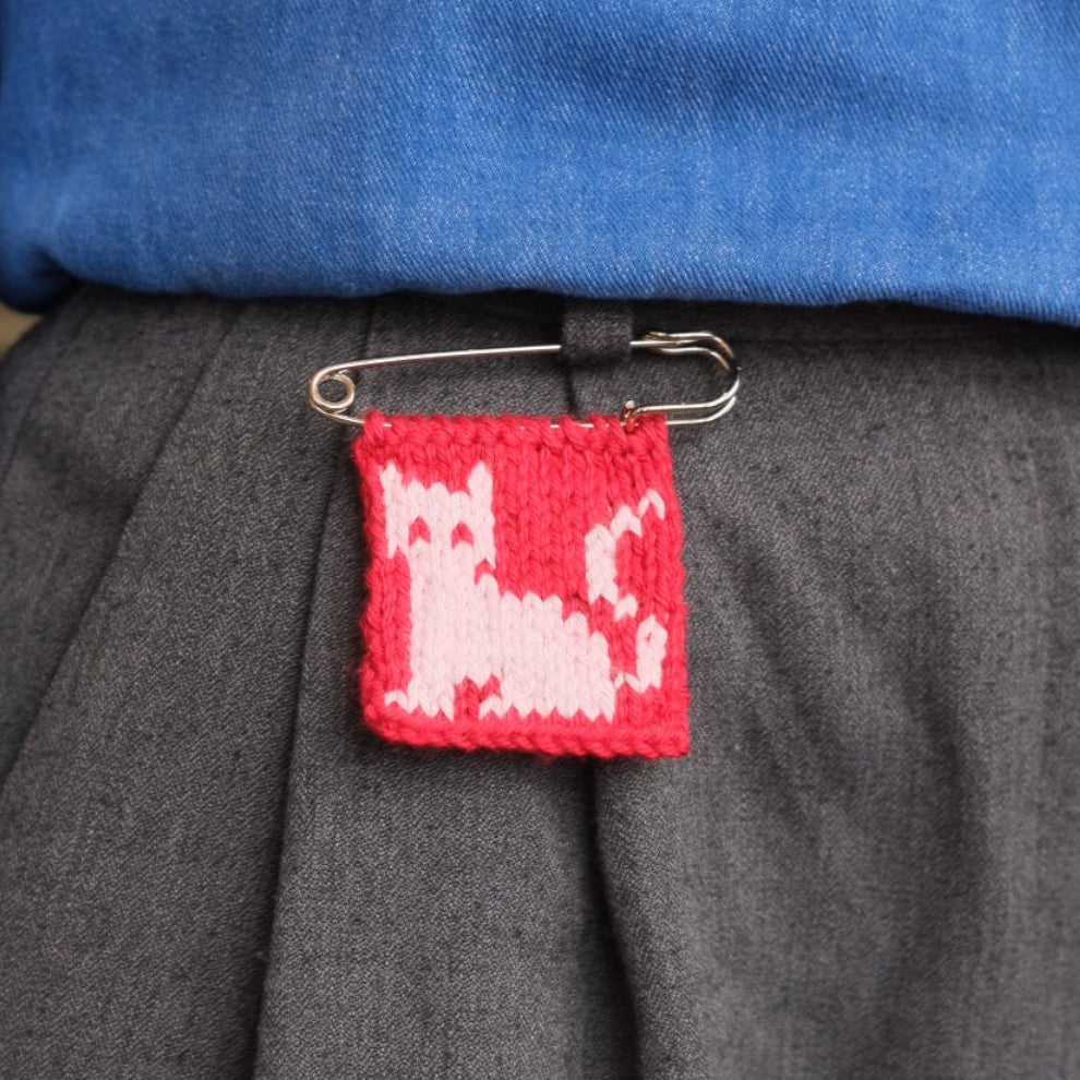 Lucky Cat Knitted Pin